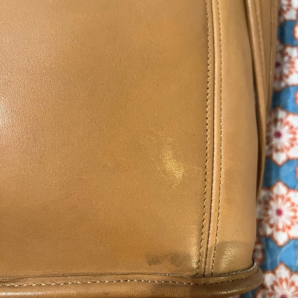 Vintage Coach Medium Slim Duffle Sac - 9816, tan - Picture 12 of 16